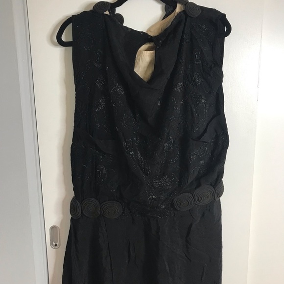 Vintage 1920s Black Silk Crepe Flapper Dress with Beaded Bird Design - Picture 12 of 16